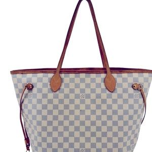 Louis Vuitton Neverfull MM Damier Azur Shoulder Bag. Good condition.